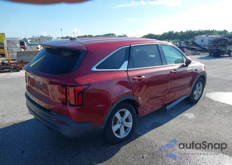 2021 Kia Sorento Lx z USA, uszkodzony, nr VIN 5XYRG4LCXMG002032